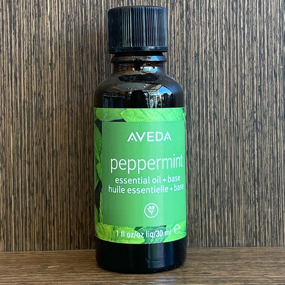 AVEDA
peppermint
essential oil + base huile essentielle + base